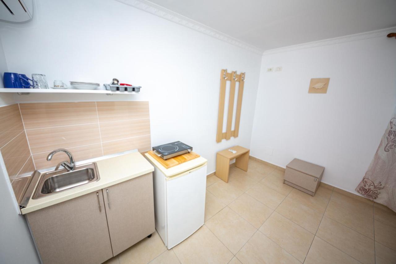 Himara Apartments Eksteriør billede
