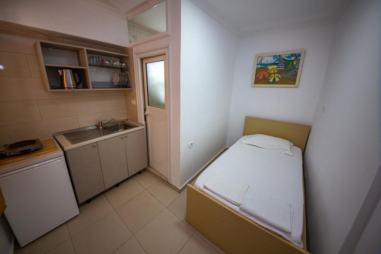 Himara Apartments Eksteriør billede