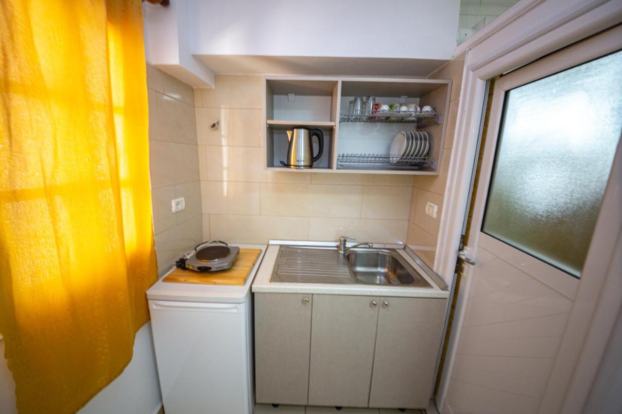 Himara Apartments Eksteriør billede