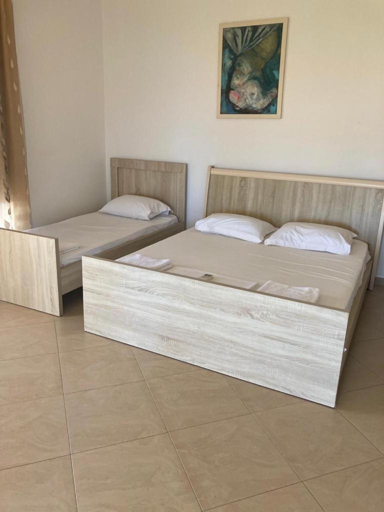 Himara Apartments Eksteriør billede