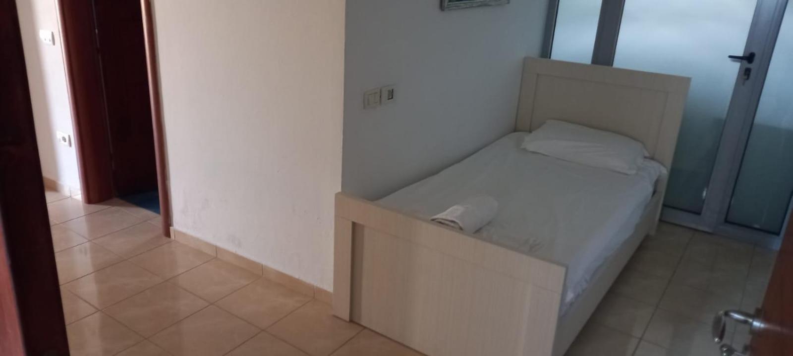 Himara Apartments Eksteriør billede