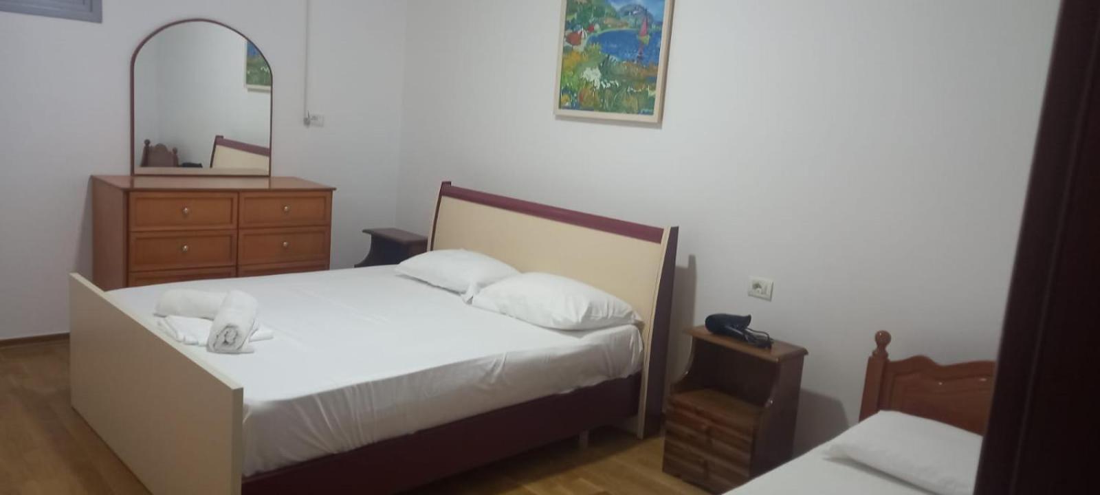Himara Apartments Eksteriør billede