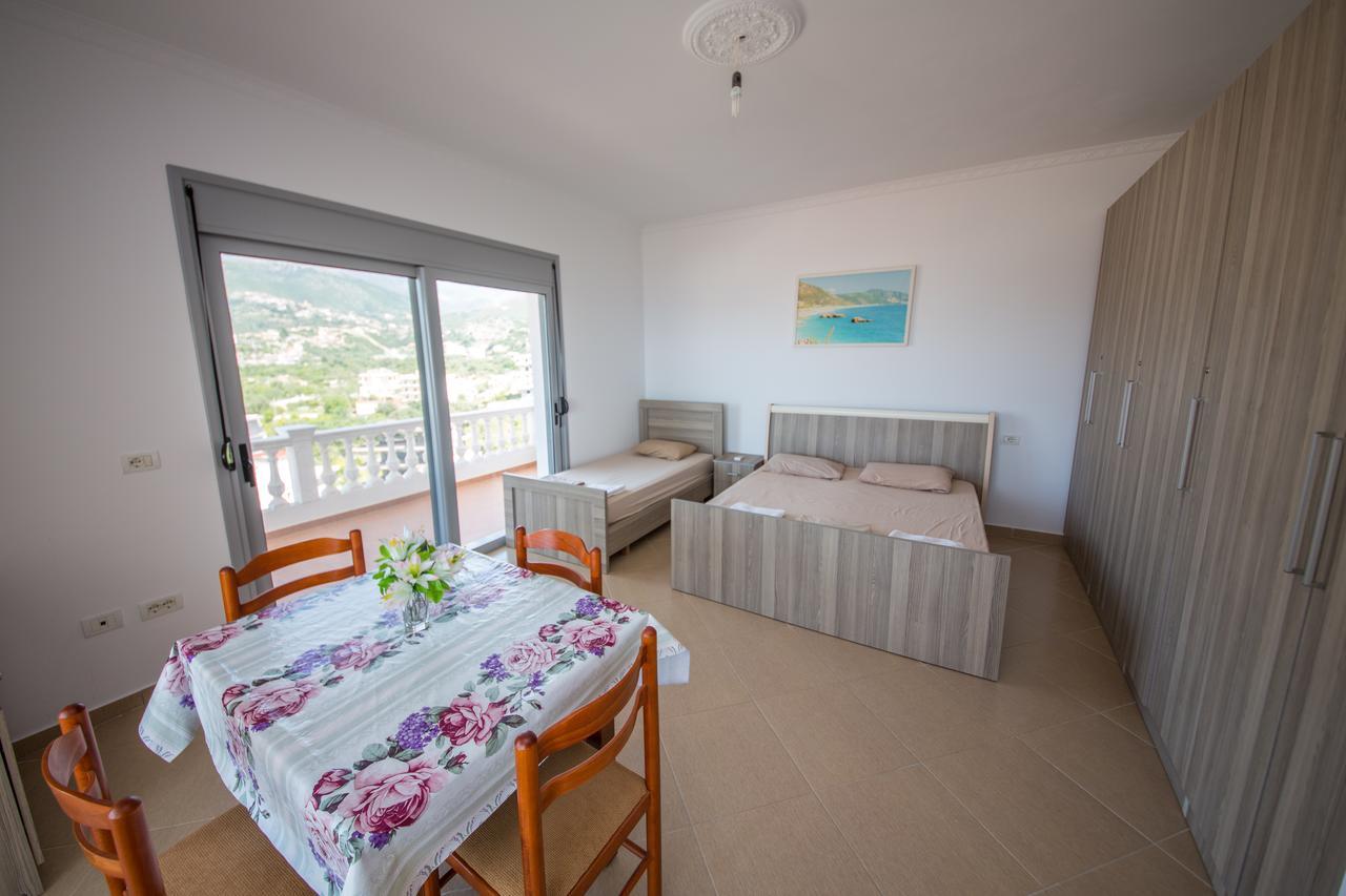 Himara Apartments Eksteriør billede