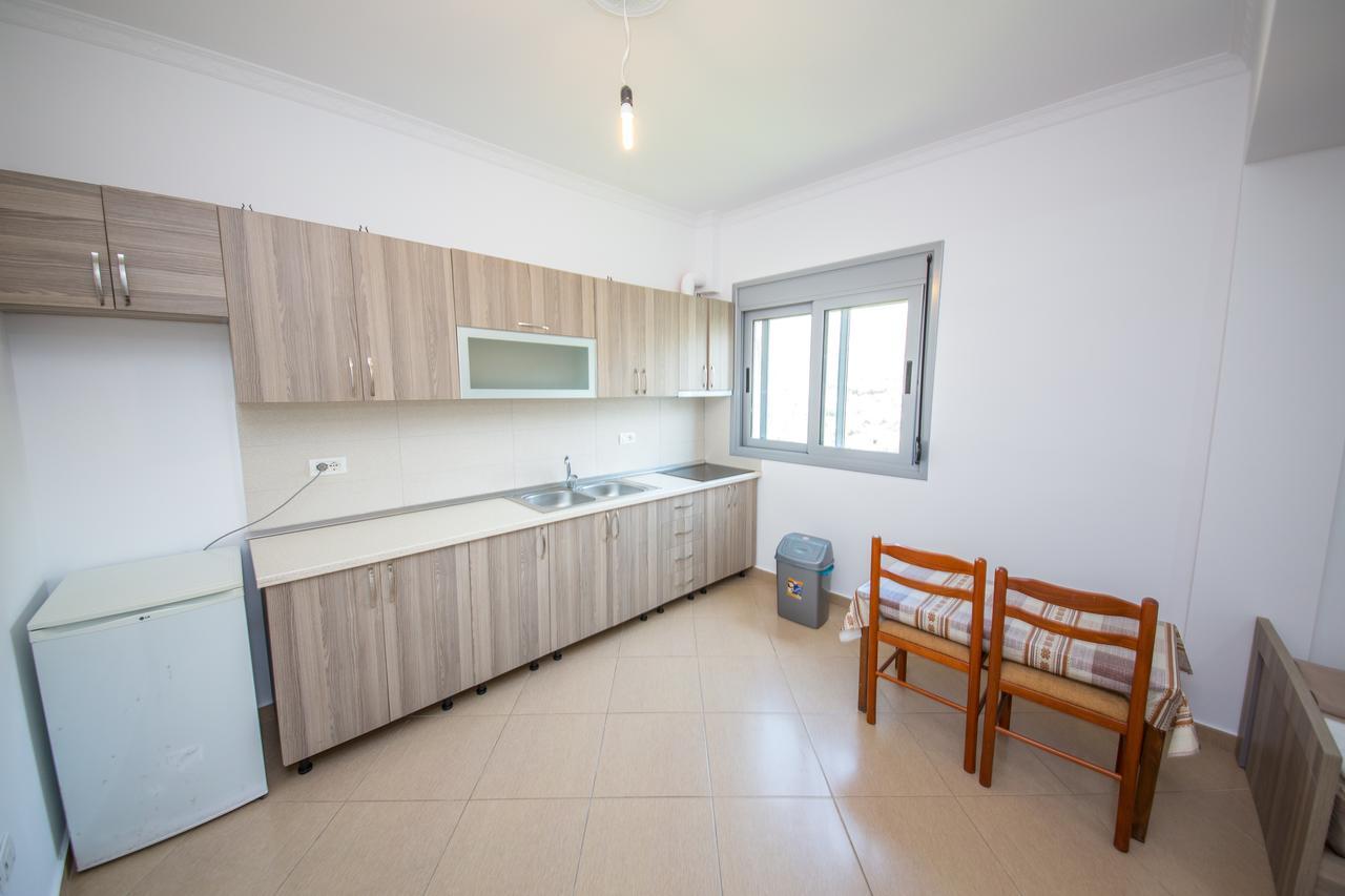 Himara Apartments Eksteriør billede