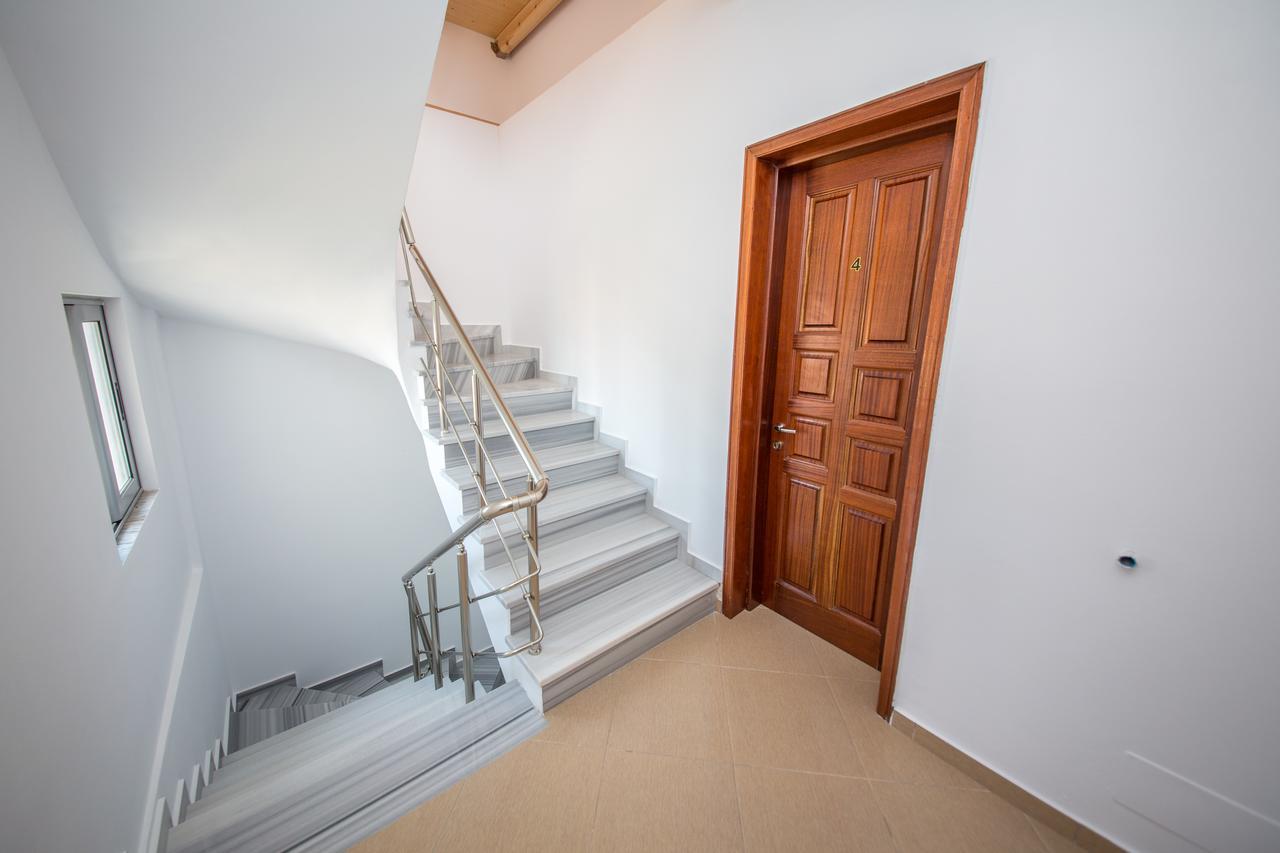 Himara Apartments Eksteriør billede